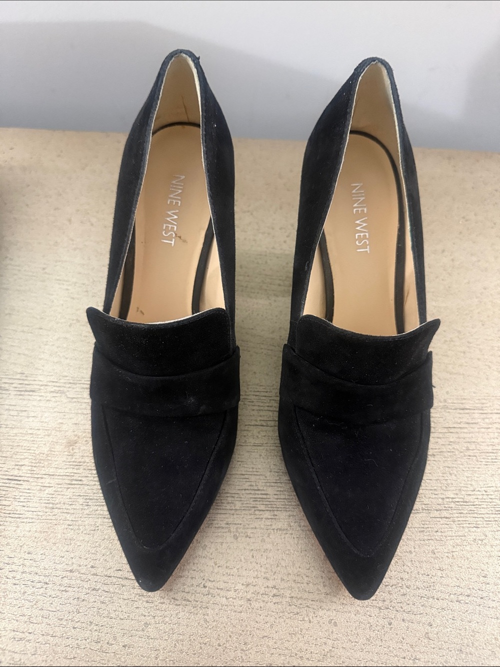 Nine West Black Pointed-Toe Suede Loafer Pumps